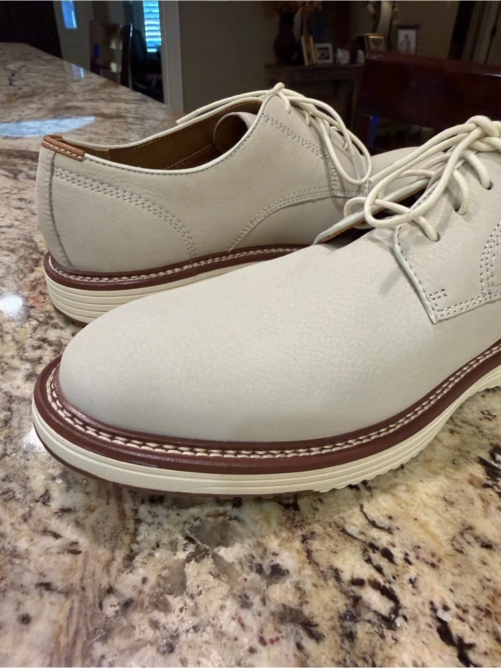 Johnston & Murphy Cream Lace-Up Derby Shoes
